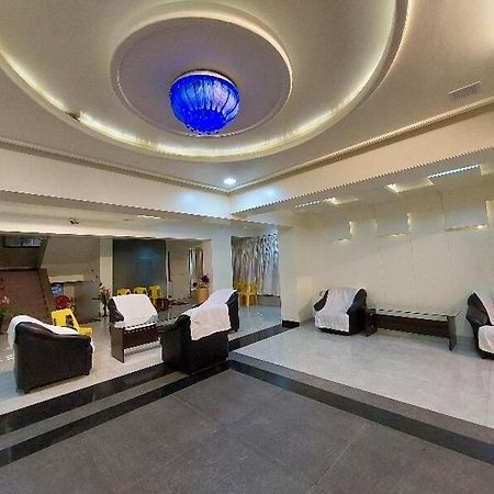 Super Hotel O Happy Homely Stay Near Pune Airport Khadki Buitenkant foto