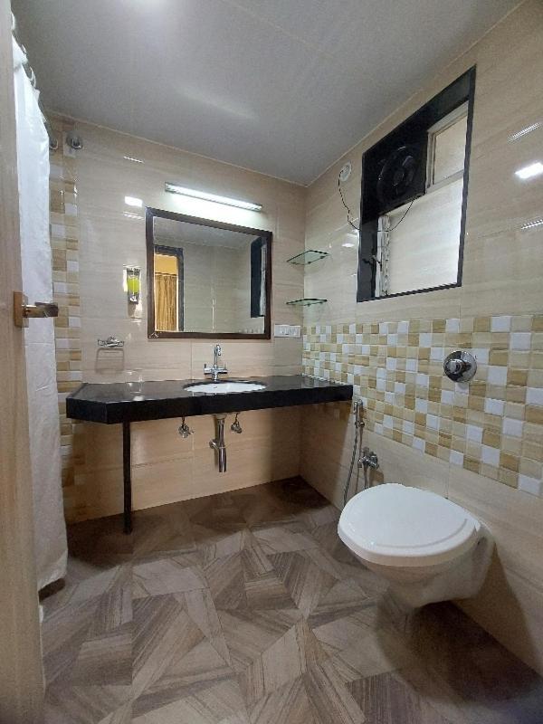 Super Hotel O Happy Homely Stay Near Pune Airport Khadki Buitenkant foto