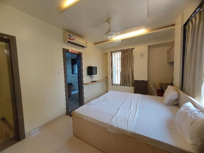 Super Hotel O Happy Homely Stay Near Pune Airport Khadki Buitenkant foto