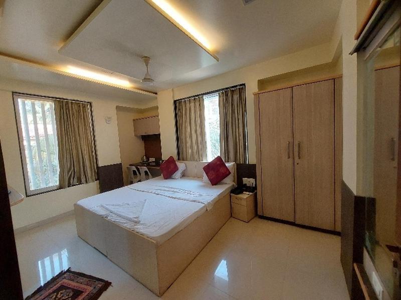 Super Hotel O Happy Homely Stay Near Pune Airport Khadki Buitenkant foto